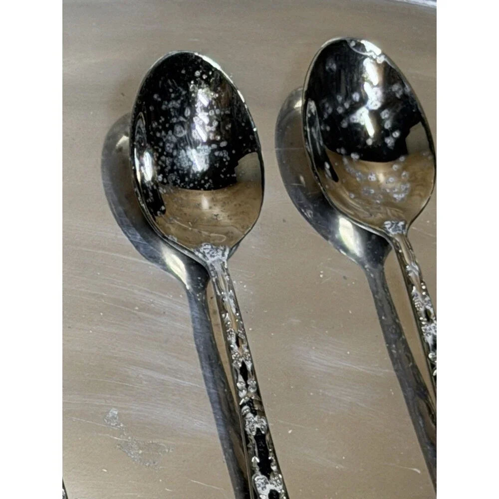 WM Rogers And Son International dinner spoons